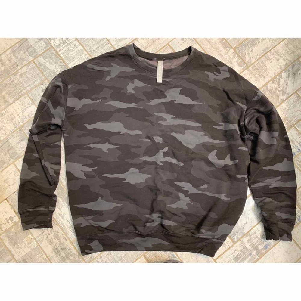 Athleta camo pullover